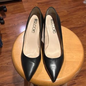 Black Elodie leather heels. 2.5 in Size 40. Worn once.